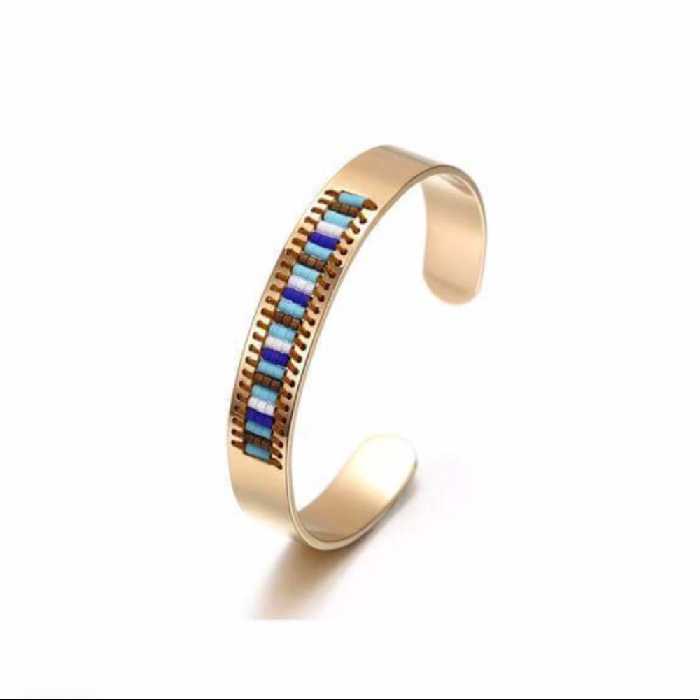 Beaded adjustable bangle